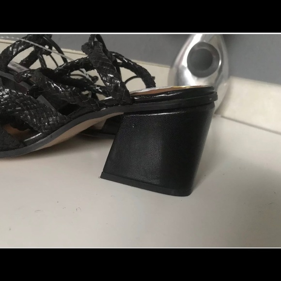 COPY - H Halston Black Gladiator women’s Sandals SZ 7M - Picture 6 of 7